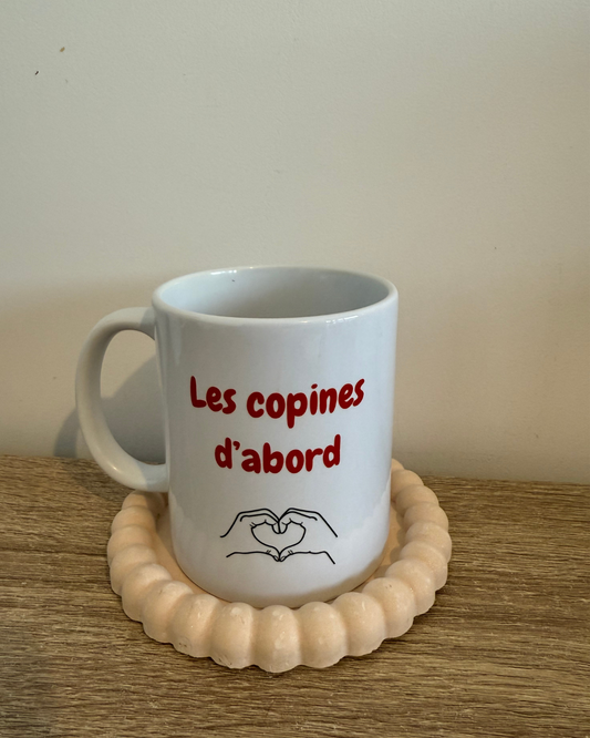 Mug les copines d'abord
